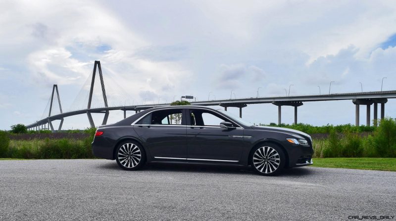 2017 Lincoln Continental 3