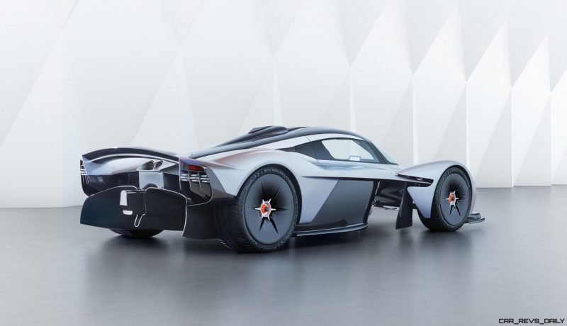 Aston Martin VALKYRIE 13