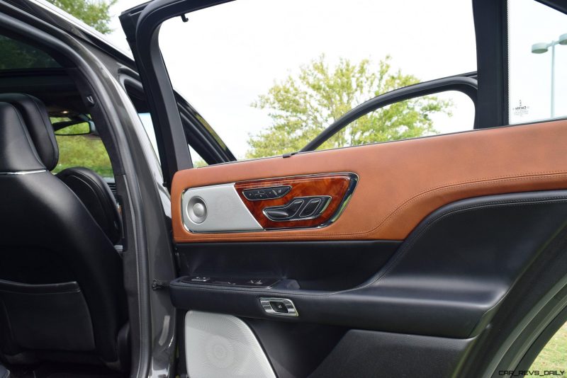 Lincoln Continental 2017 Interior 17