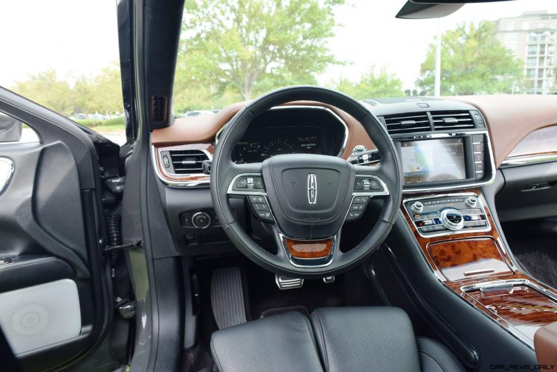 Lincoln Continental 2017 Interior 19