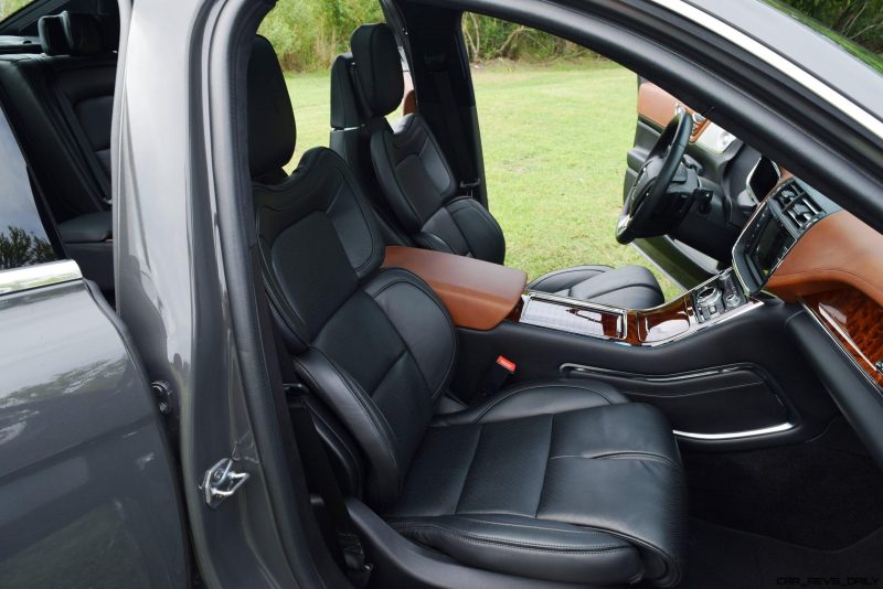 Lincoln Continental 2017 Interior 6