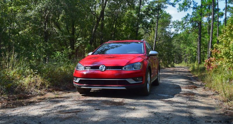 2017 VW Golf Alltrack S 4