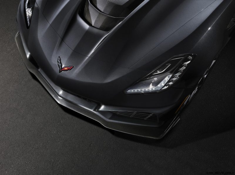 2019-Chevrolet-Corvette-ZR1-006