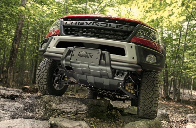 2019-Chevrolet-Colorado-ZR2-Bison-003