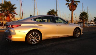 2019 Lexus ES350 18