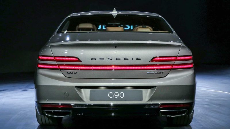 2020 Genesis G90 8