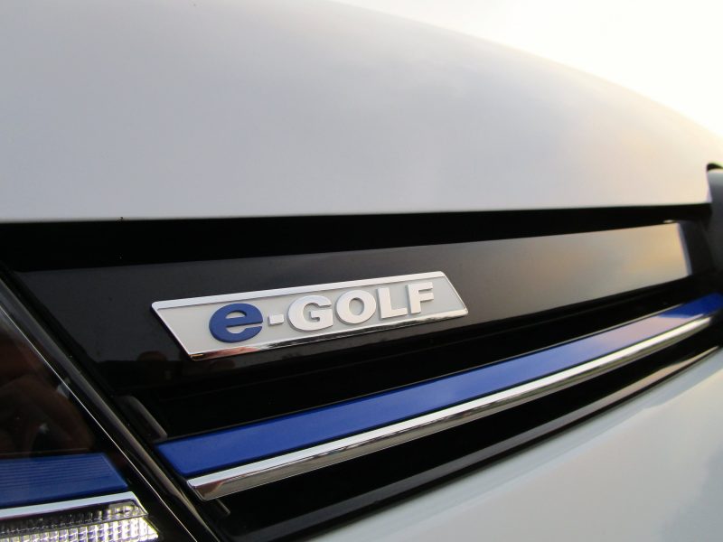 VW e-Golf 10