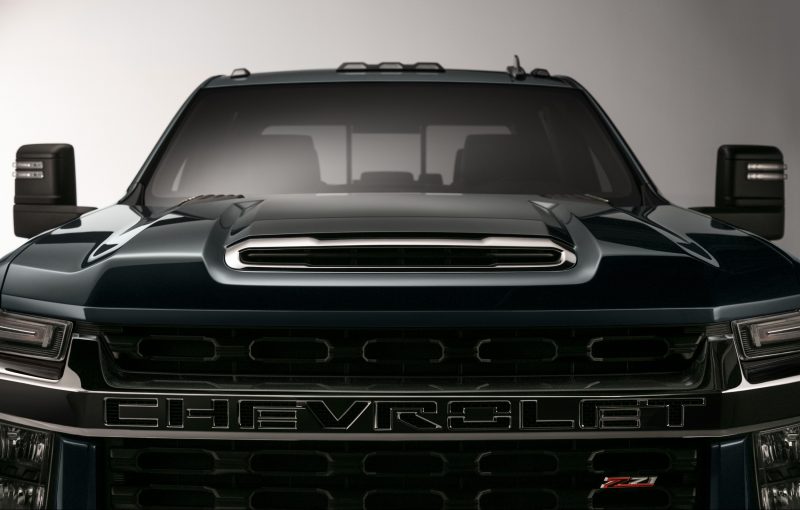 2020-Chevrolet-Silverado-3500HD-001