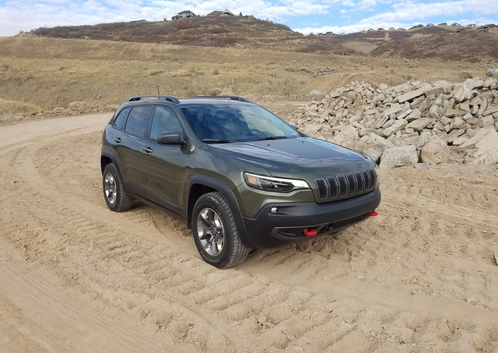 Battle of the 2019 Jeep Cherokees - Trailhawk Vs Limited - By Matt ...