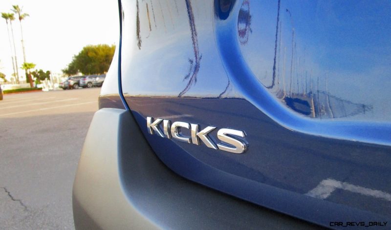 2019 Nissan Kicks SR 10