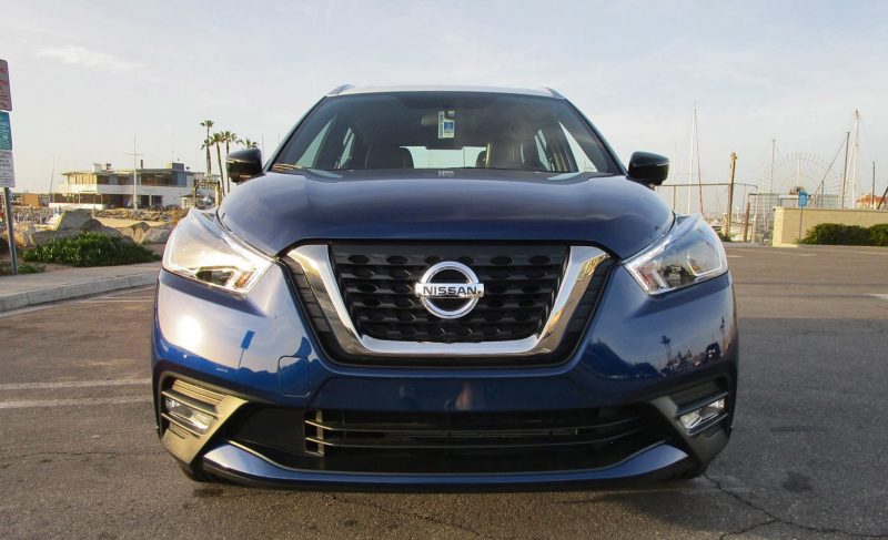 2019 Nissan Kicks SR 2