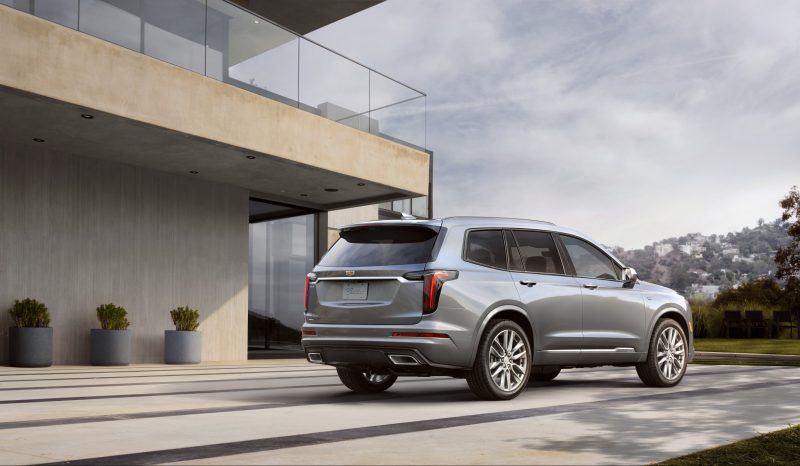 2020-Cadillac-XT6-Sport-002