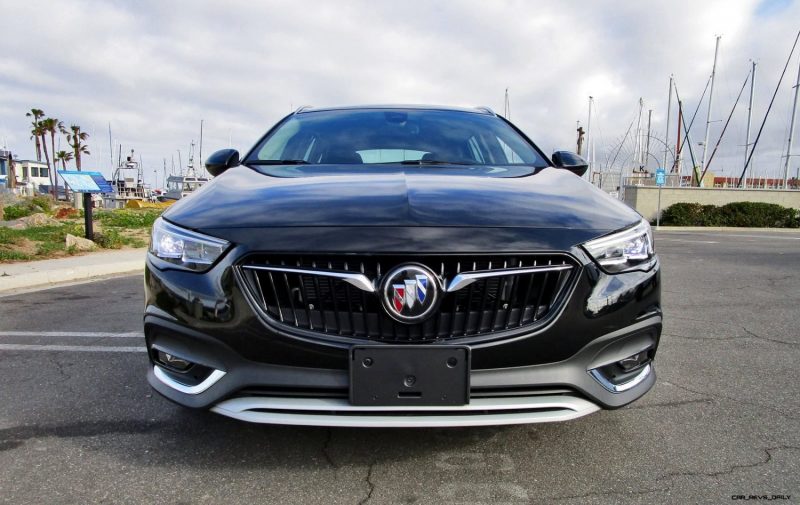 2019 Buick Regal TourX 12