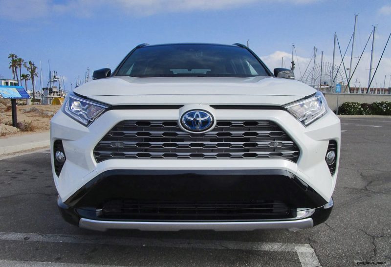 2019 Toyota RAV4 XSE Hybrid 30