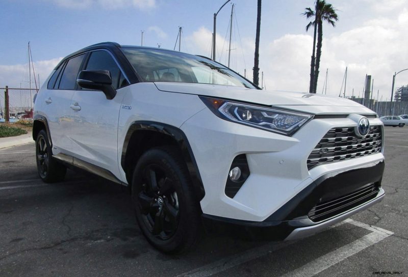 2019 Toyota RAV4 XSE Hybrid 7