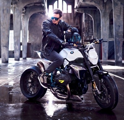 BMW Motorrad - Concept Roadster is Boxer Basics Motorcycle for Lake Cuomo 23