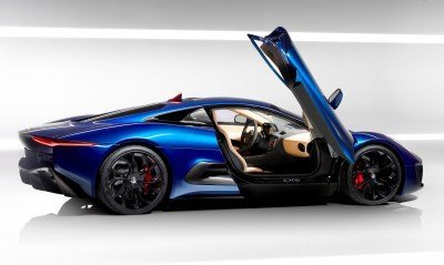 Canned Hypercar Debrief - 2010 JAGUAR C-X75 Is Too Sexy For Its Turbines 33