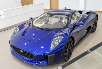 Canned Hypercar Debrief - 2010 JAGUAR C-X75 Is Too Sexy For Its Turbines 45