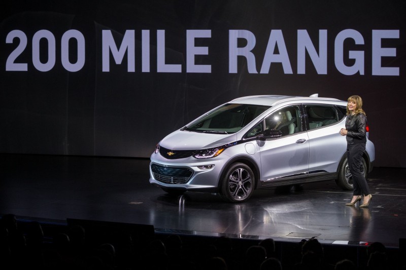 Chevrolet Unveils 2017 Bolt EV at CES