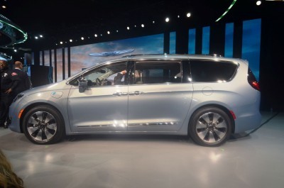 ChryslerPacifica3