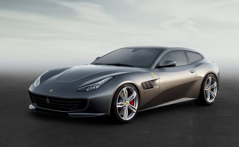 Ferrari_GTC4Lusso_fr_3_4_LR