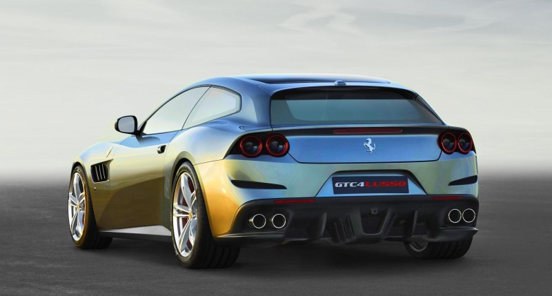 Ferrari_GTC4Lusso_r_3_4_LR