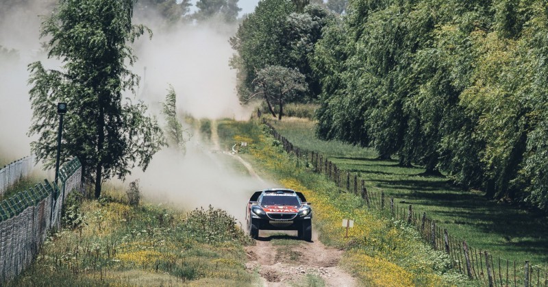 Rally Dakar 2016 Peugeot DKR16 Red Bull 13