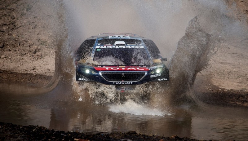 Rally Dakar 2016 Peugeot DKR16 Red Bull 32