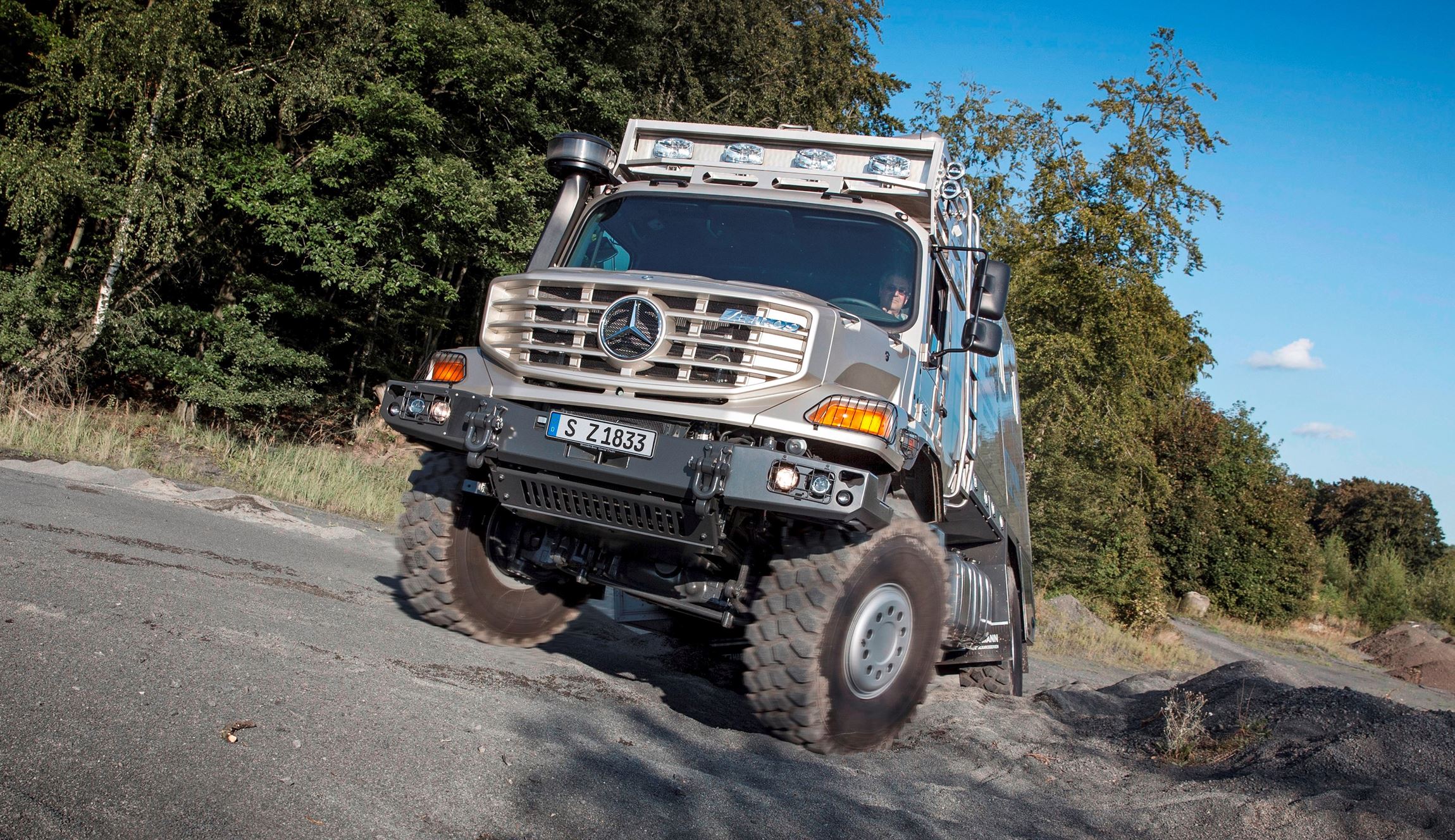 Mercedes Benz Zetros 6x6 автодом