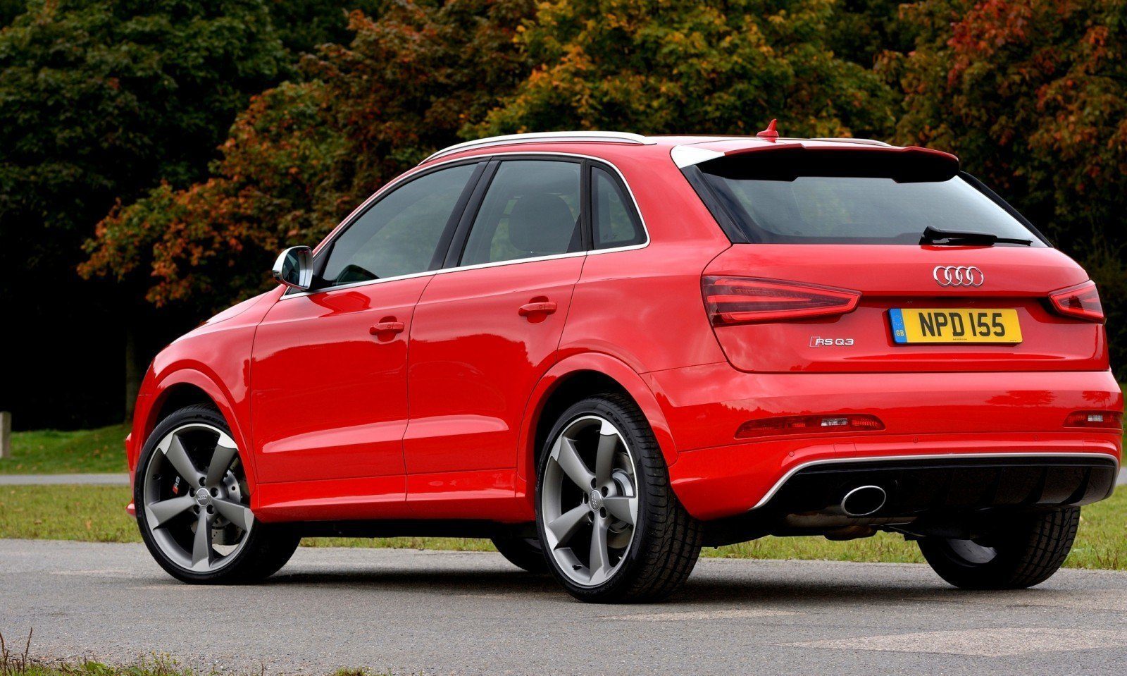 Audi q3 коричневая